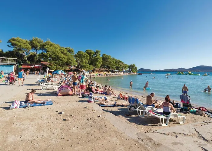 Prázdninový dům 5 Bedroom Gorgeous In Podlug