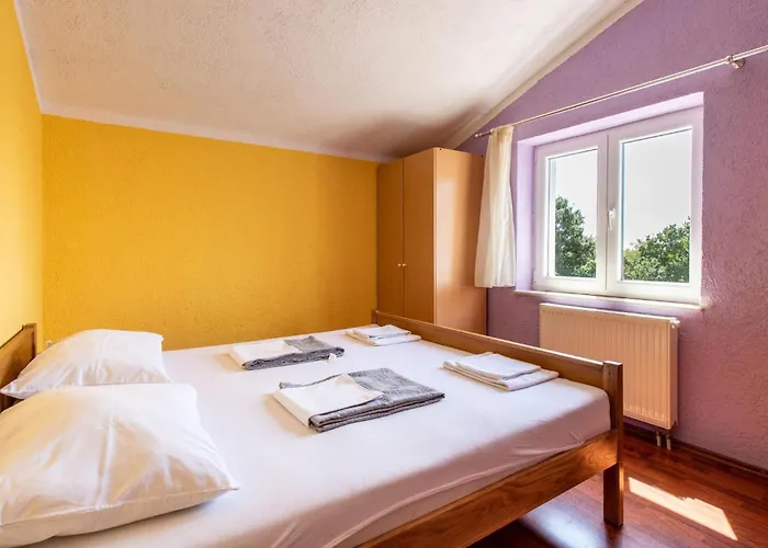 5 Bedroom Gorgeous In Podlug