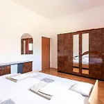 5 Bedroom Gorgeous In Дом отдыха *